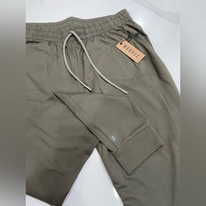 NoBull Women’s Joggers. Army Green NoBull Comfort Joggers Women’s Size Medium.